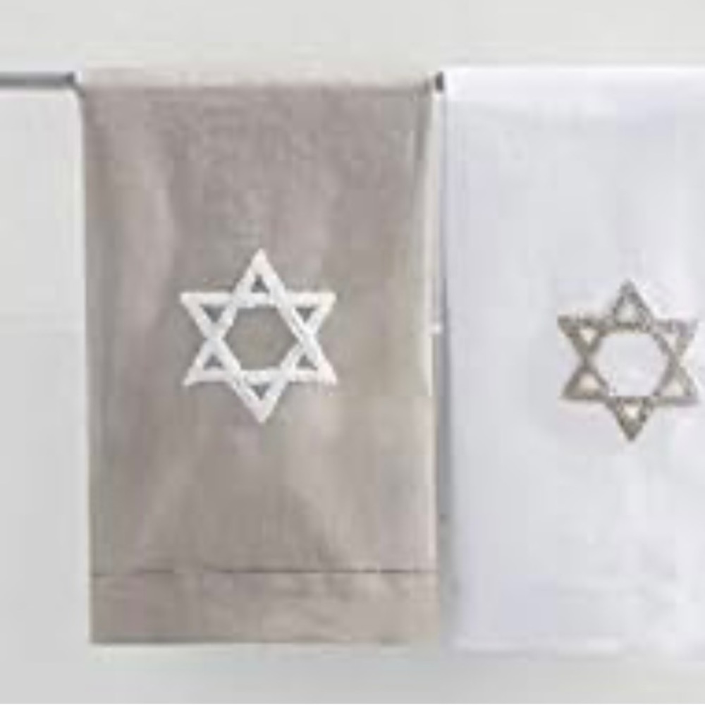 NWT Mud Pie Star of David French Knot Linen Tea Towel
